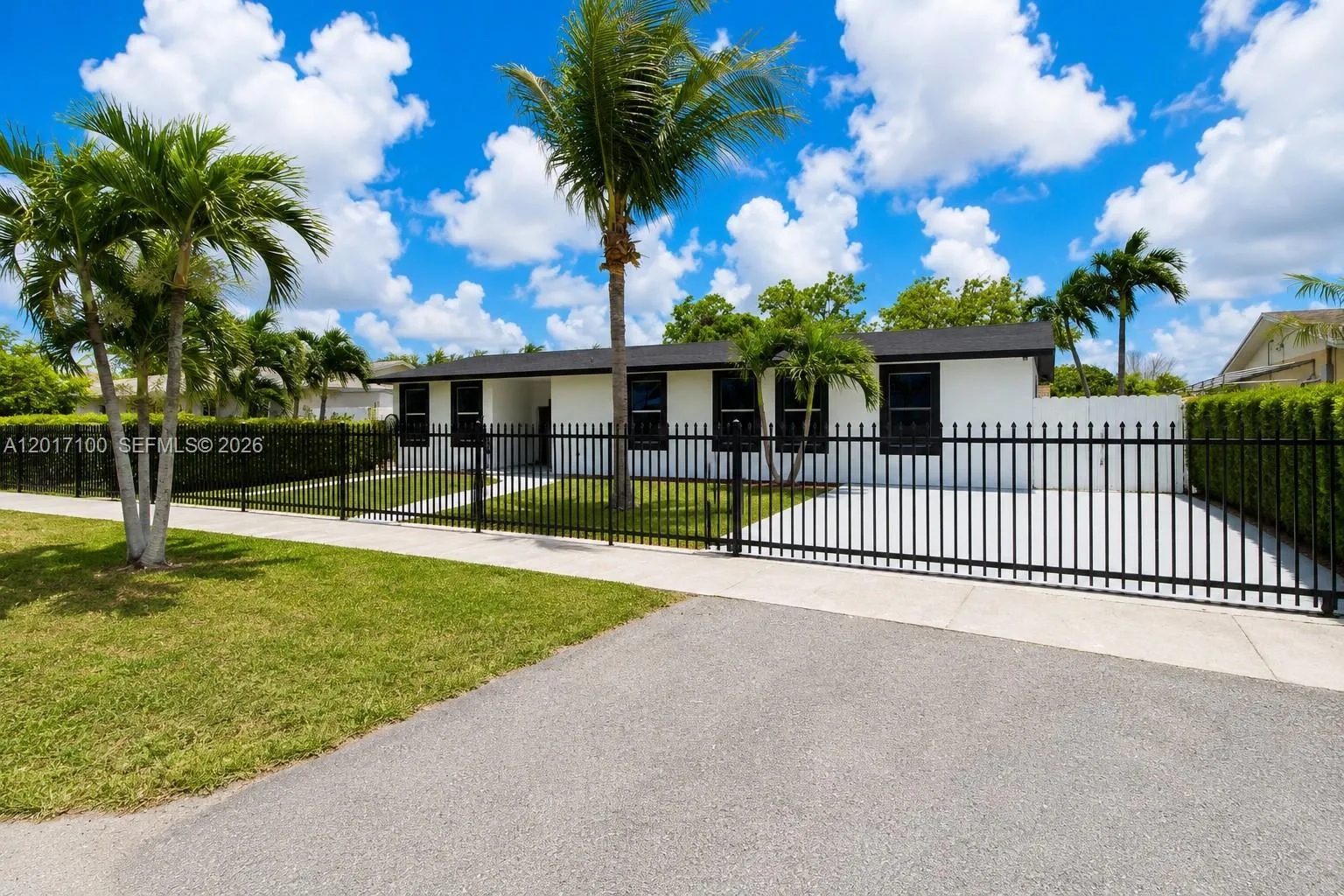 19050 SW 125th Ave, Miami FL 33177