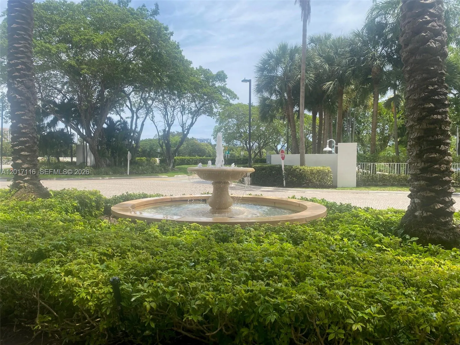 3300 NE 191st St # 1906, Aventura FL 33180