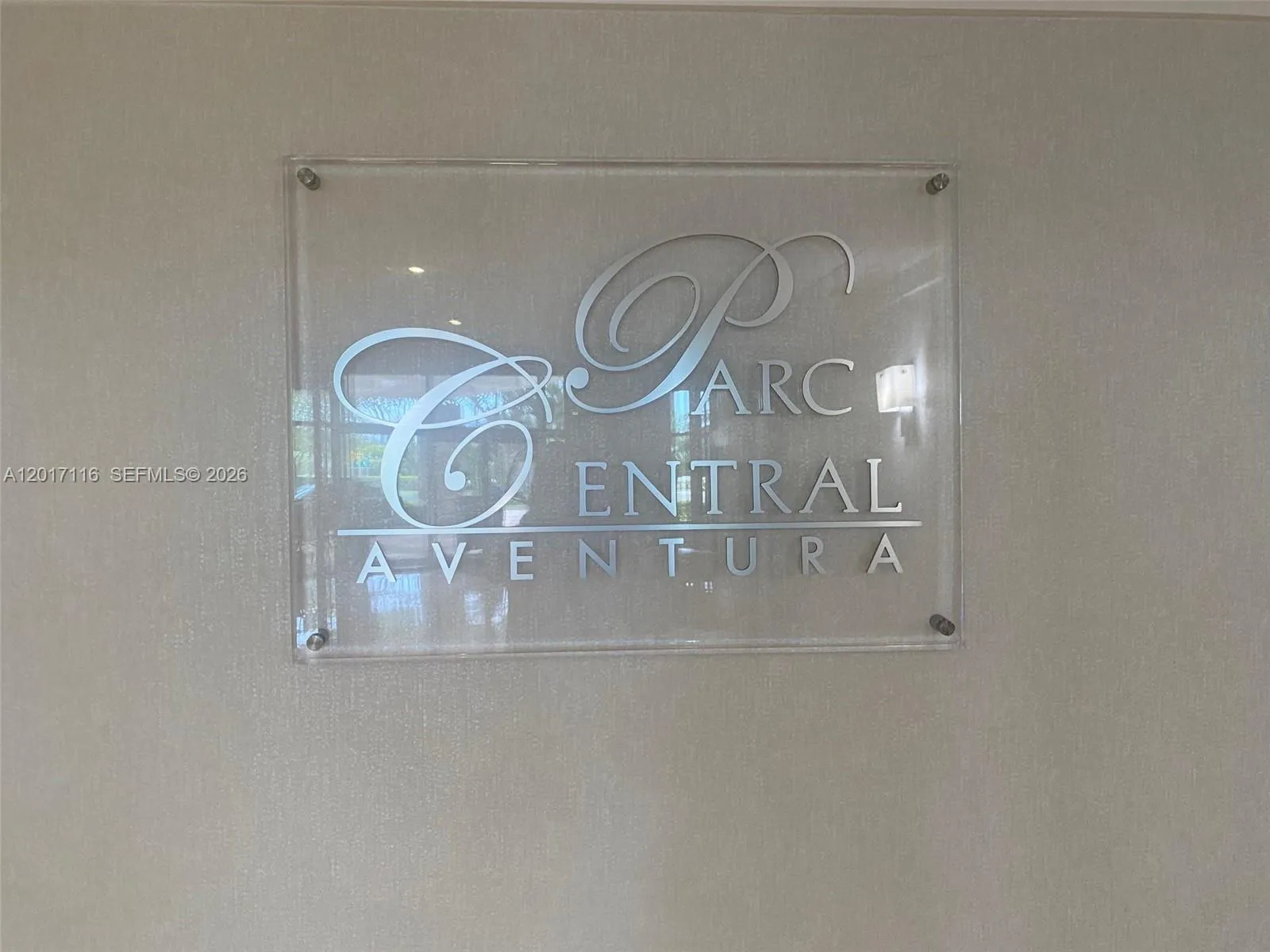3300 NE 191st St # 1906, Aventura FL 33180