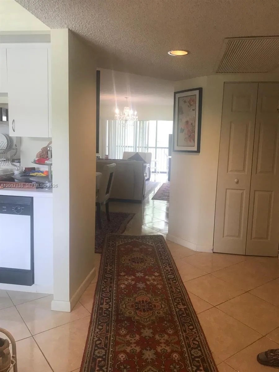 13705 SW 12th St # 208B, Pembroke Pines FL 33027