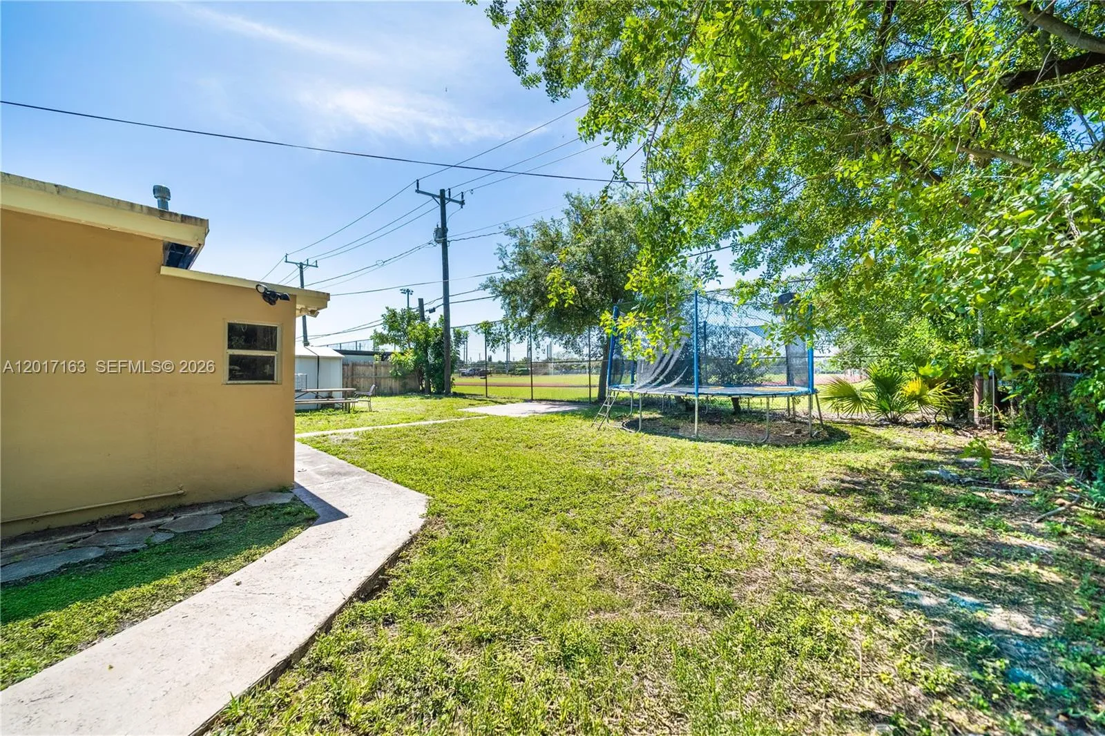 6472 Pierce St, Hollywood FL 33024