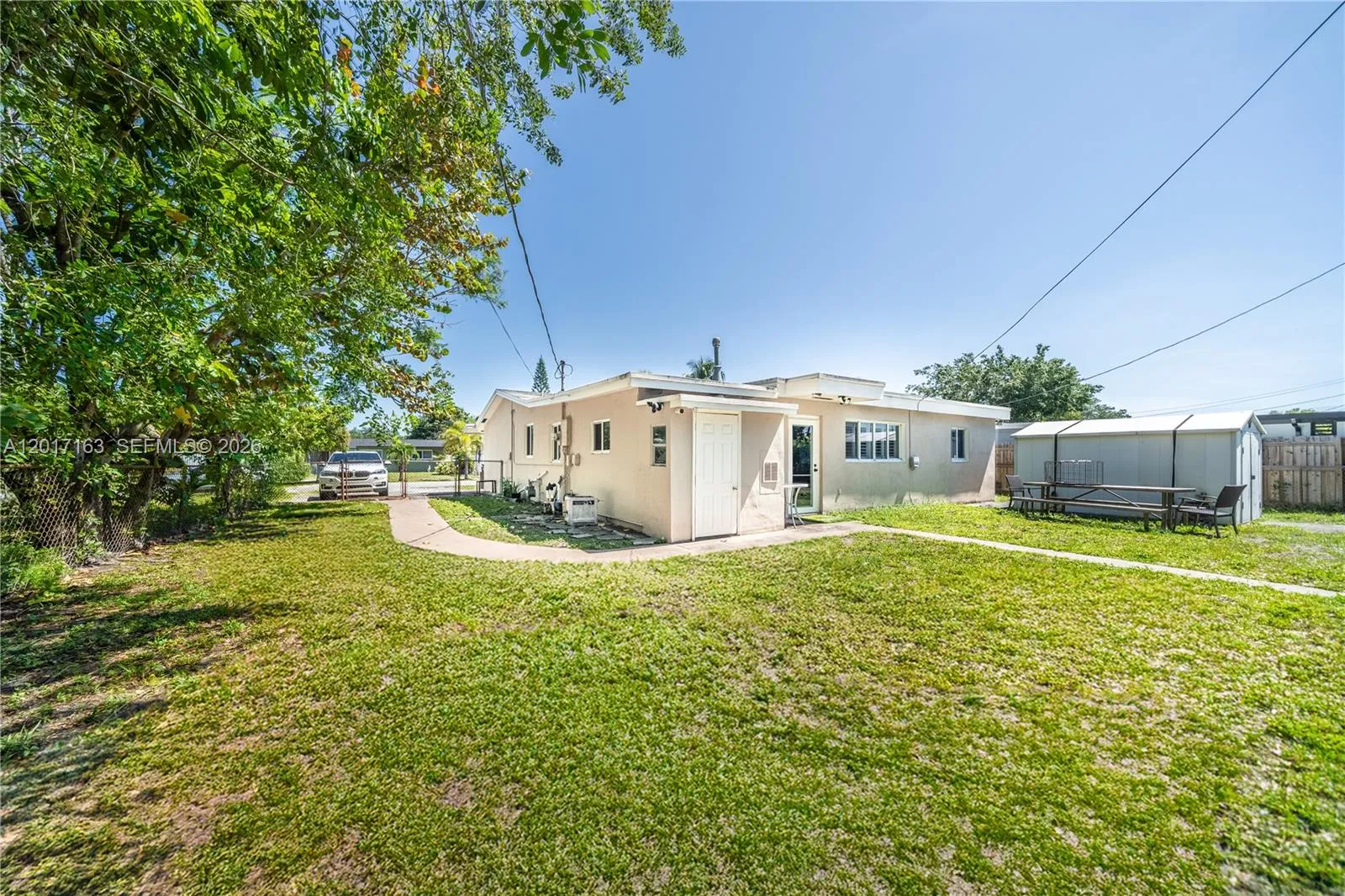 6472 Pierce St, Hollywood FL 33024