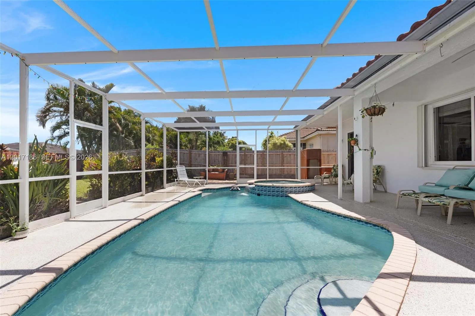 2915 SE 4th Pl, Homestead FL 33033