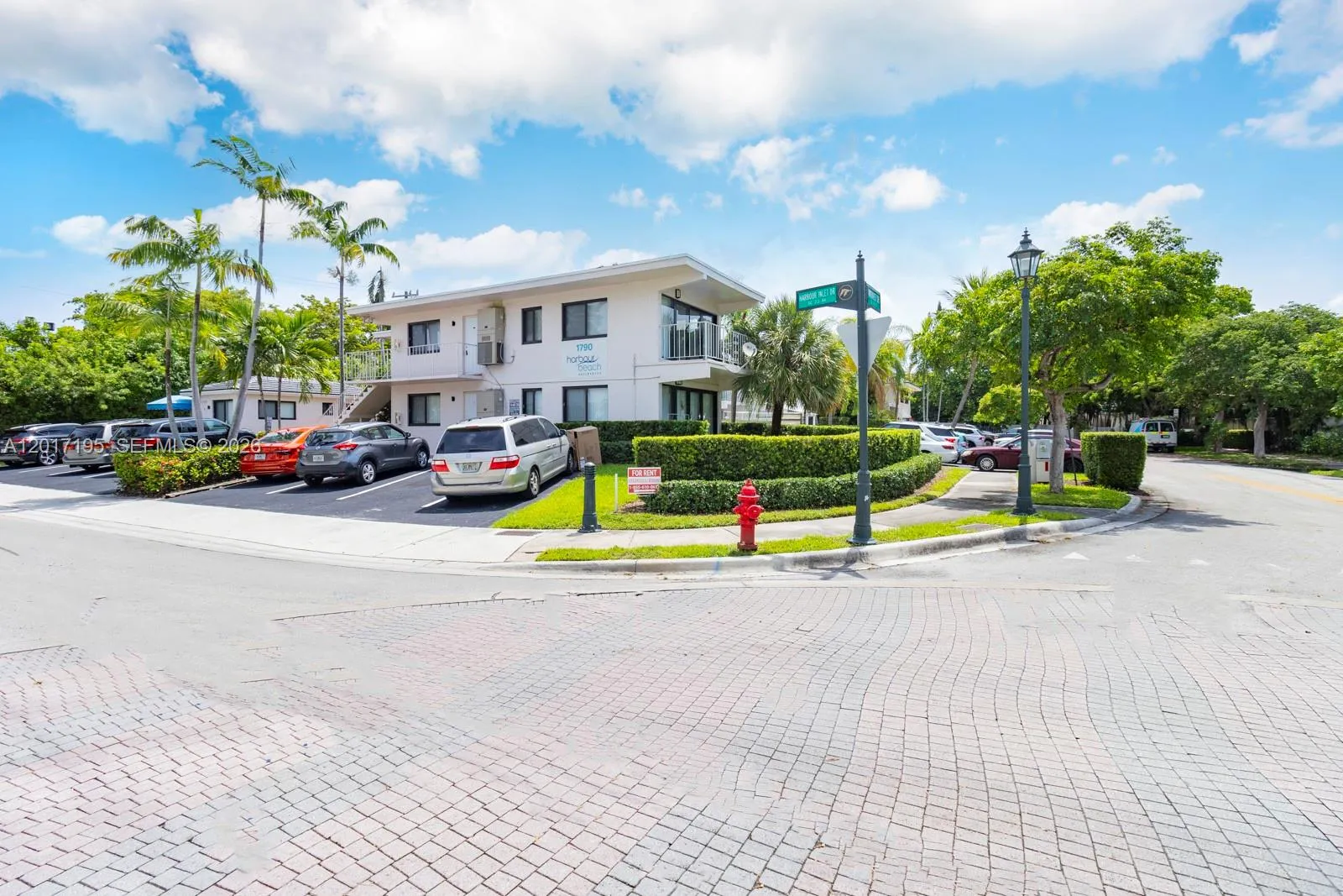 1790 Harbour Inlet Dr. # 2A, Fort Lauderdale FL 33316