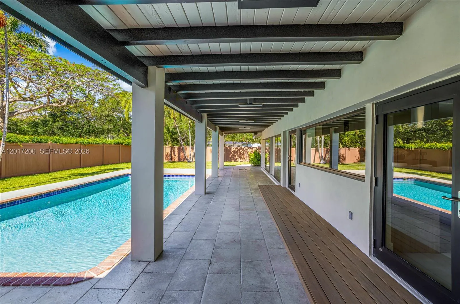 8120 SW 162nd St, Palmetto Bay FL 33157