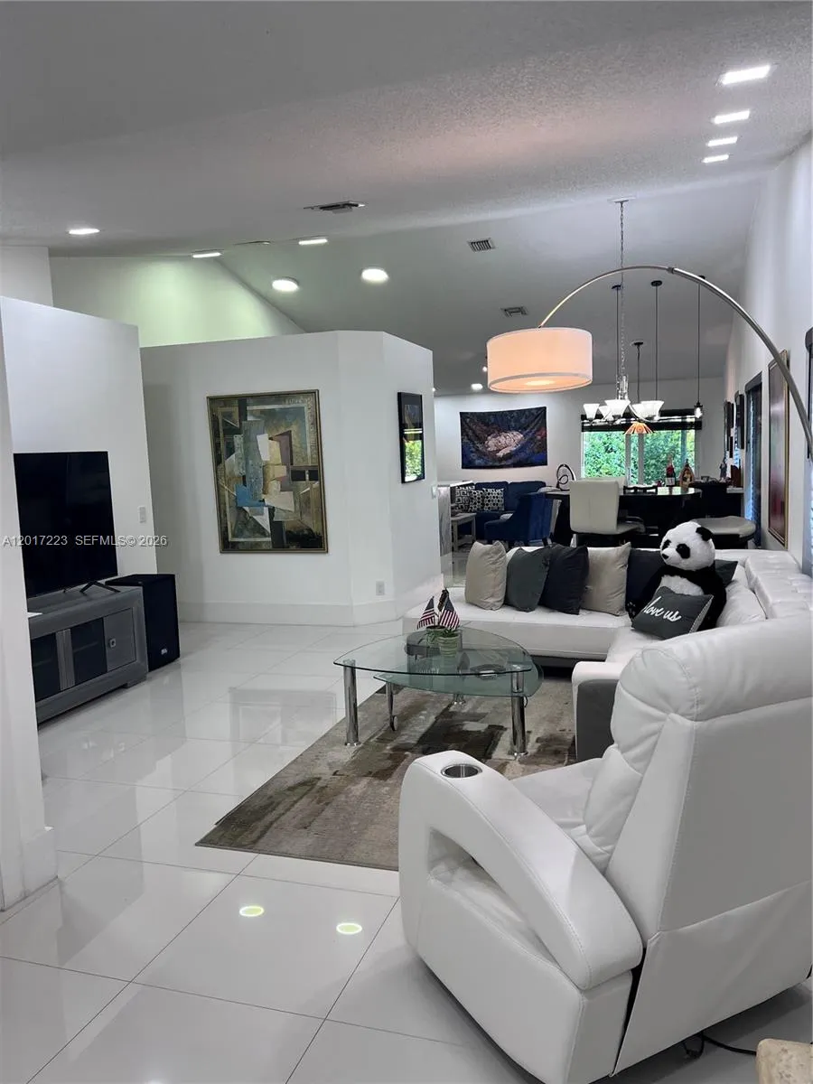 1367 Plumosa Way, Weston FL 33327