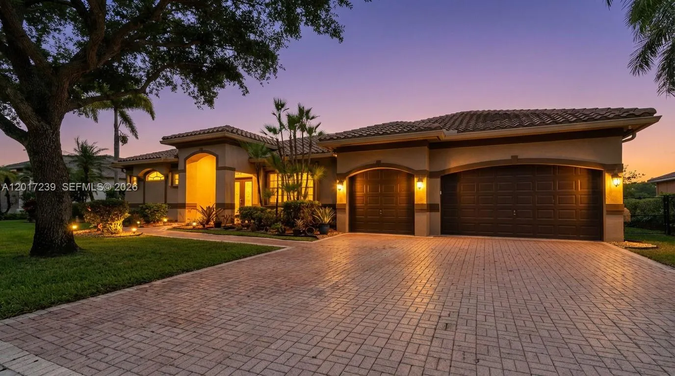 4 bedroom 3 bath for sale at 3973 SW 140th Ave, Davie FL 33330