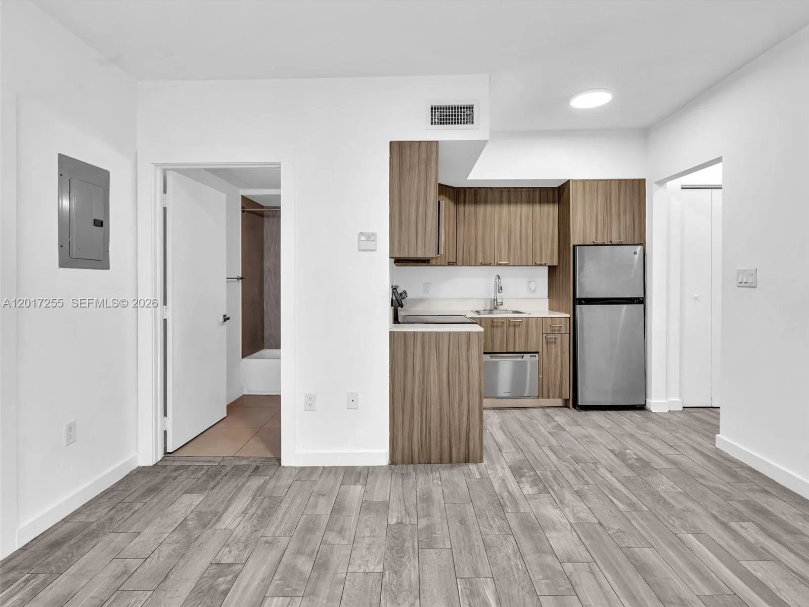 557 Michigan Ave # 114, Miami Beach FL 33139