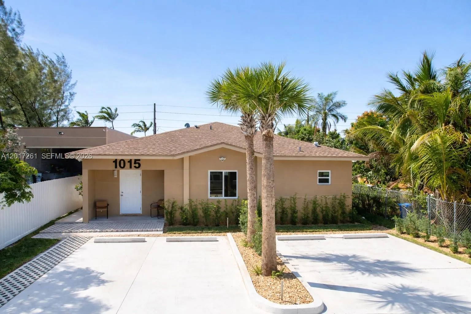 1015 NW 8th Ave, Fort Lauderdale FL 33311