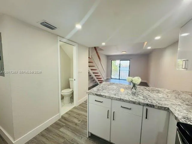 5650 W 26th Ct # 206, Hialeah FL 33016