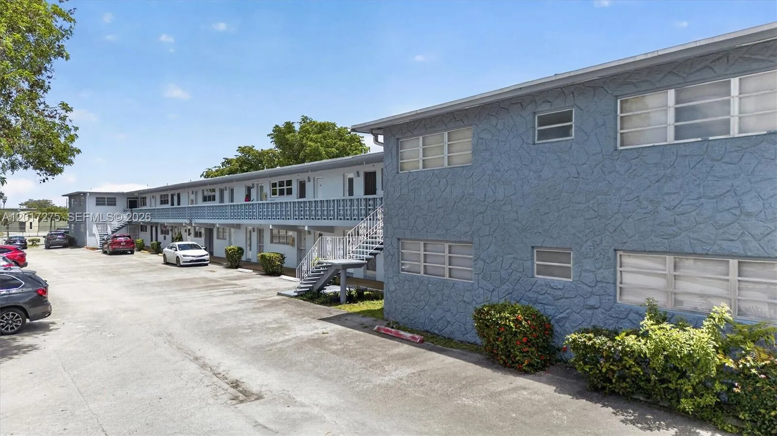 300 NE 191st St # 219, Miami FL 33179