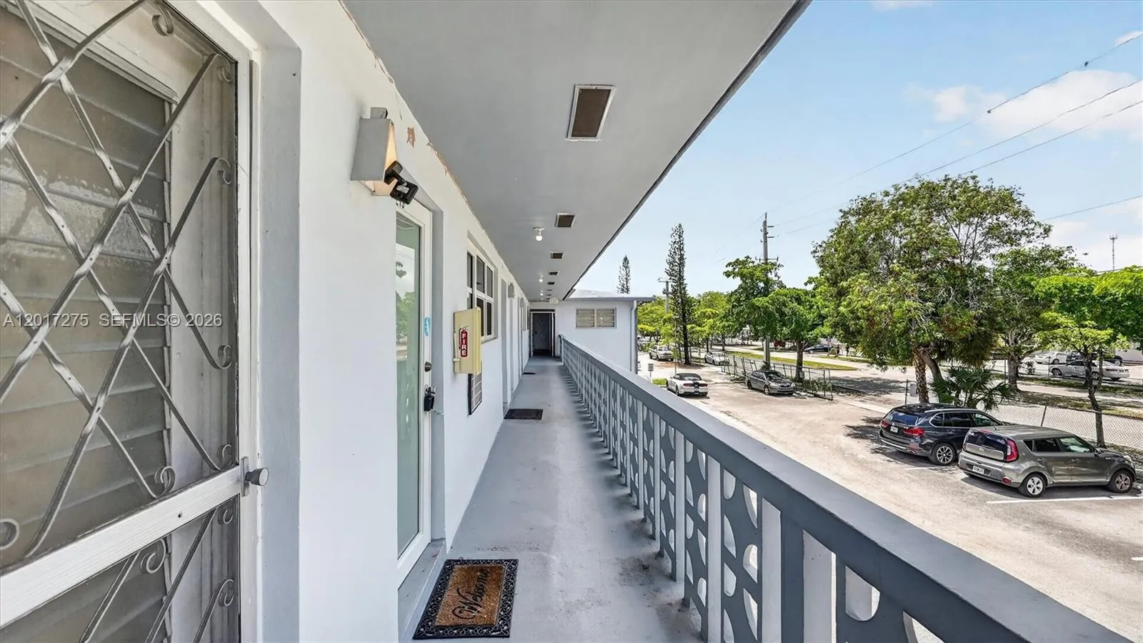 300 NE 191st St # 219, Miami FL 33179