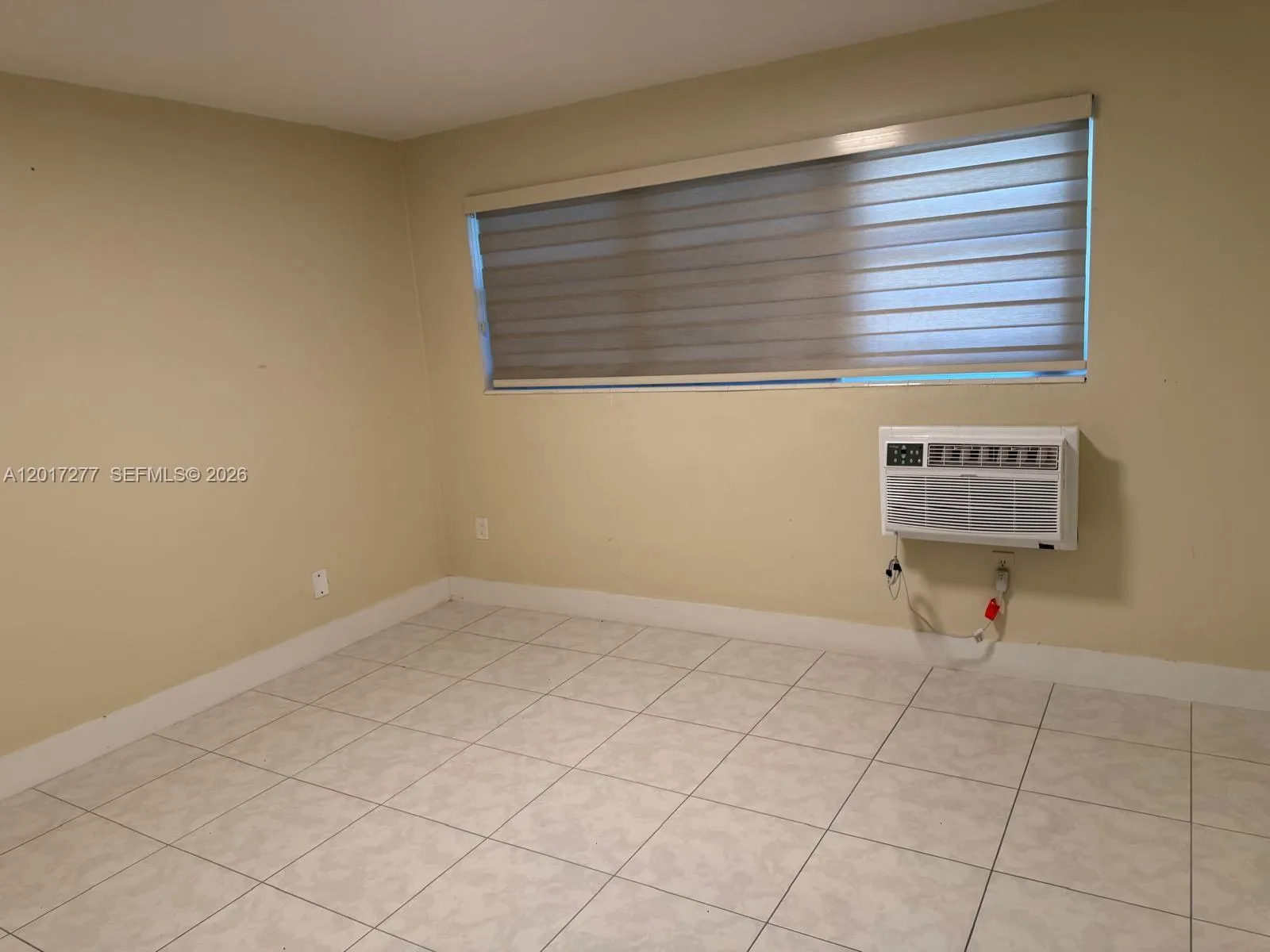 300 NE 191st St # 219, Miami FL 33179