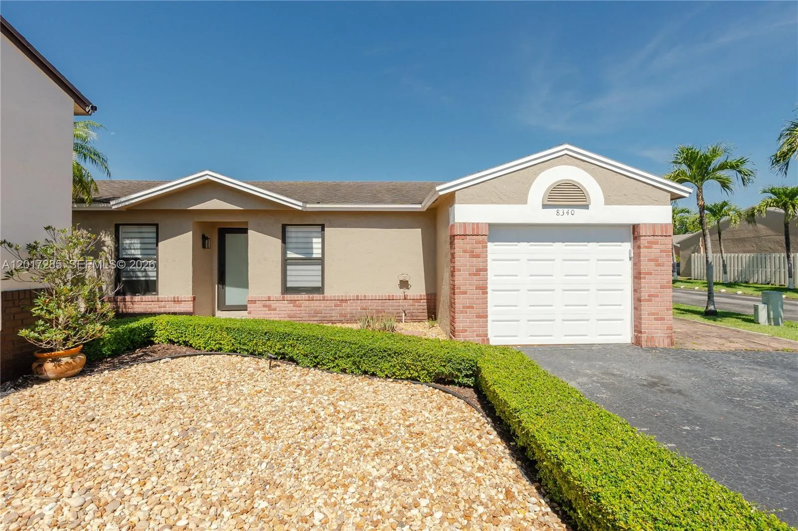 8340 NW 193rd Ln, Hialeah FL 33015