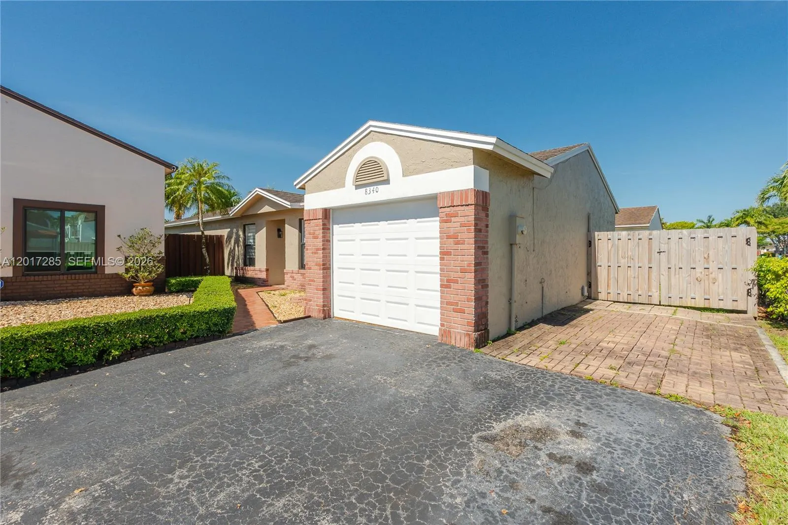 8340 NW 193rd Ln, Hialeah FL 33015