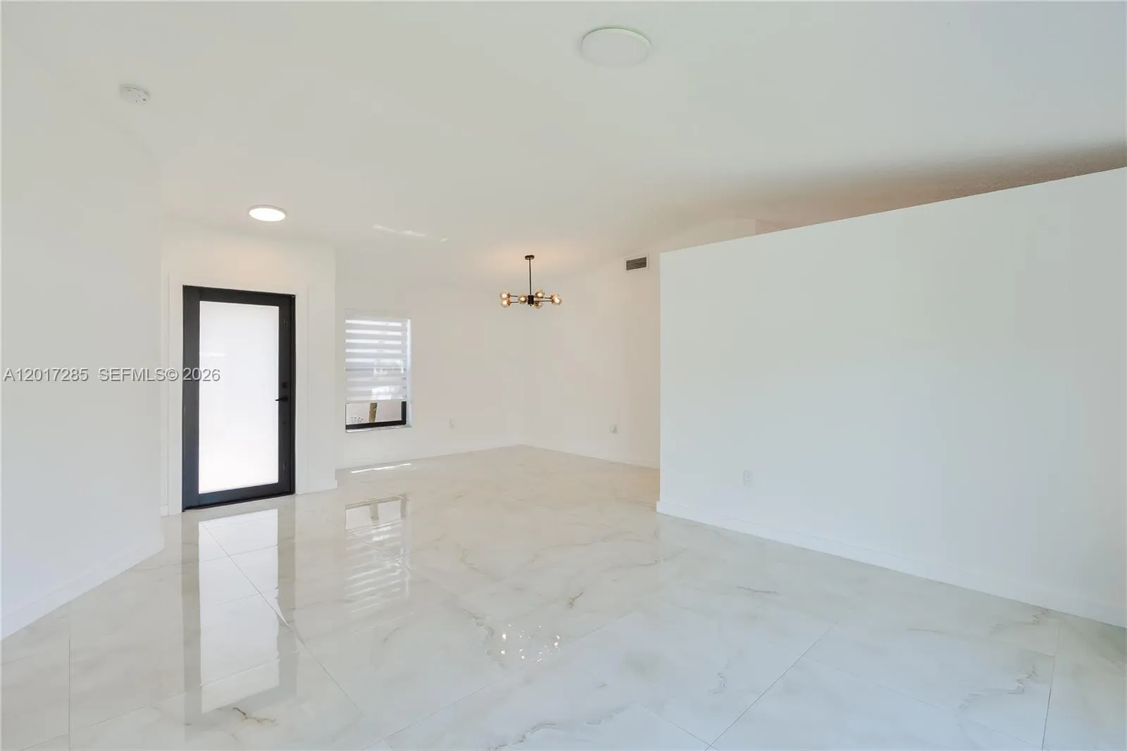 8340 NW 193rd Ln, Hialeah FL 33015