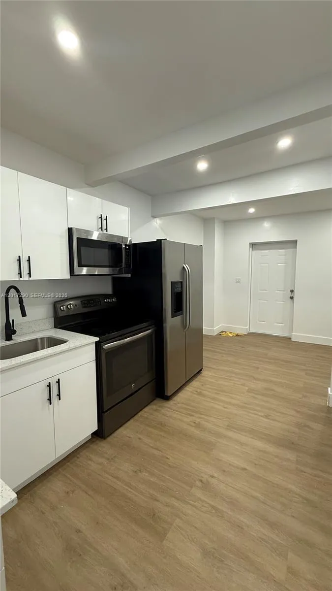 211 SW 10th Ave # 2, Miami FL 33130