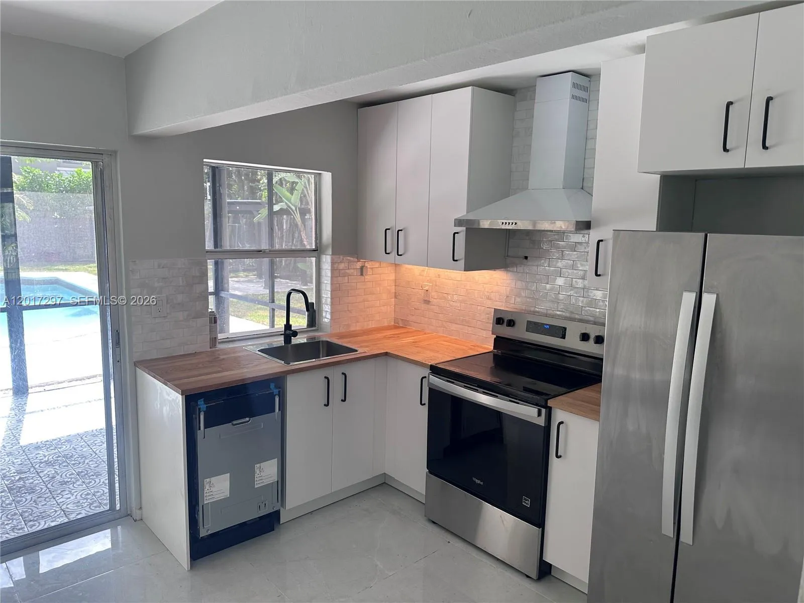 200 SE 19th St, Fort Lauderdale FL 33316