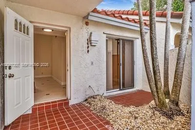 1395 Cottonwood Cir # 1395, Weston FL 33326