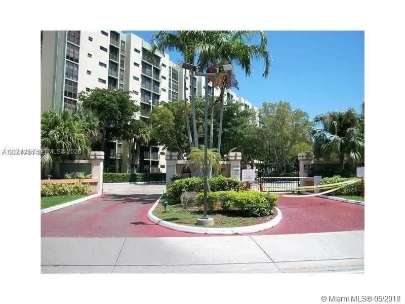 17021 N Bay Rd # 625, Sunny Isles Beach FL 33160
