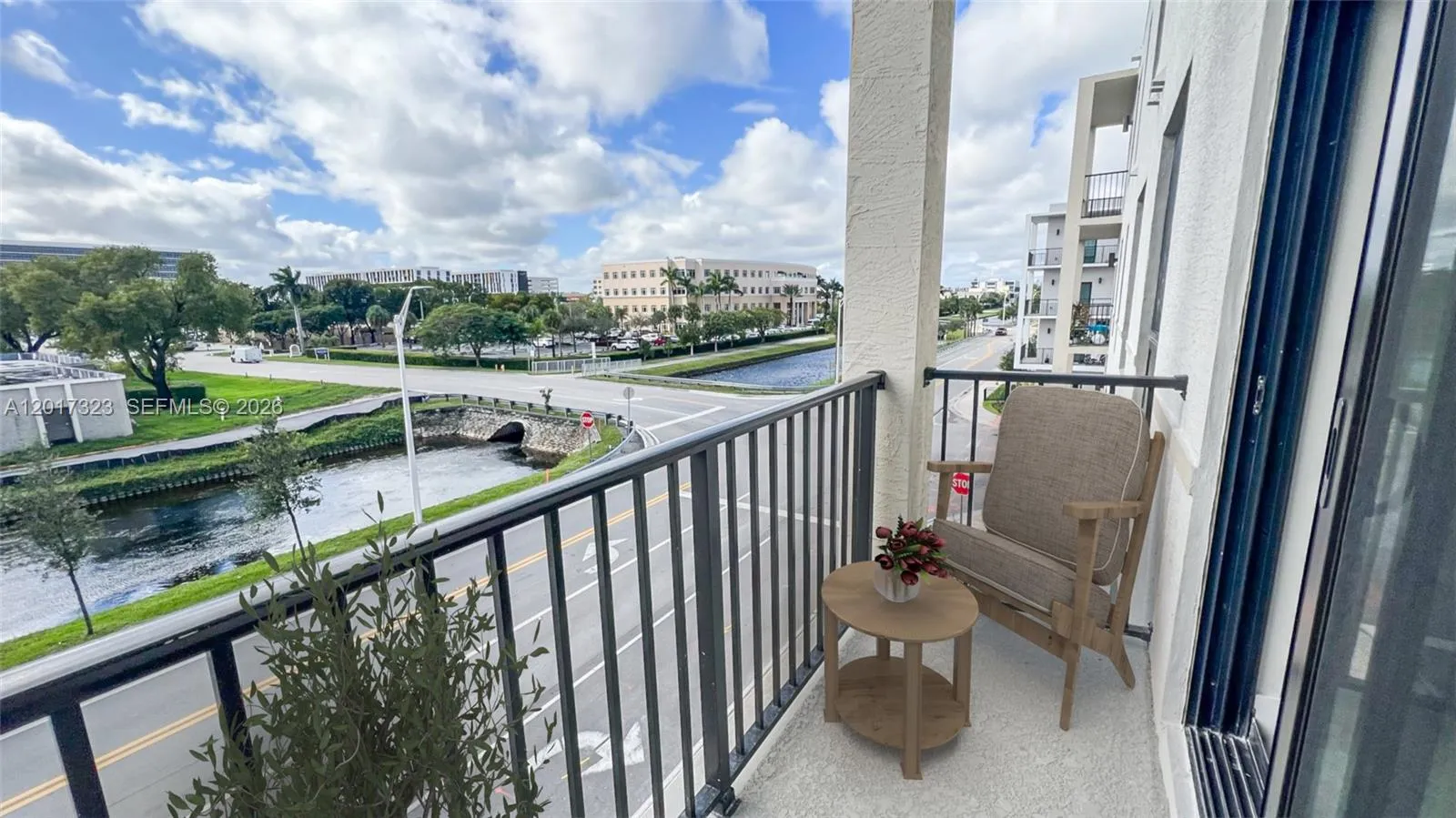 8167 NW 41st St # 307, Doral FL 33166