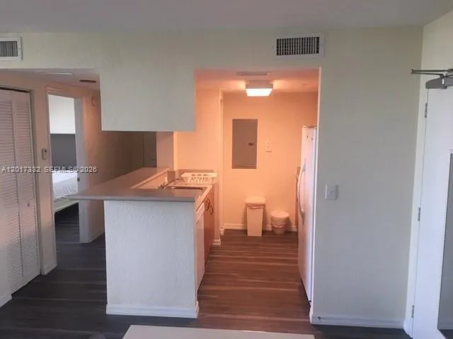 816 NW 11th St # 1104, Miami FL 33136