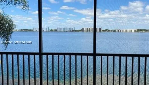 117 Lake Emerald Dr # 308, Oakland Park FL 33309