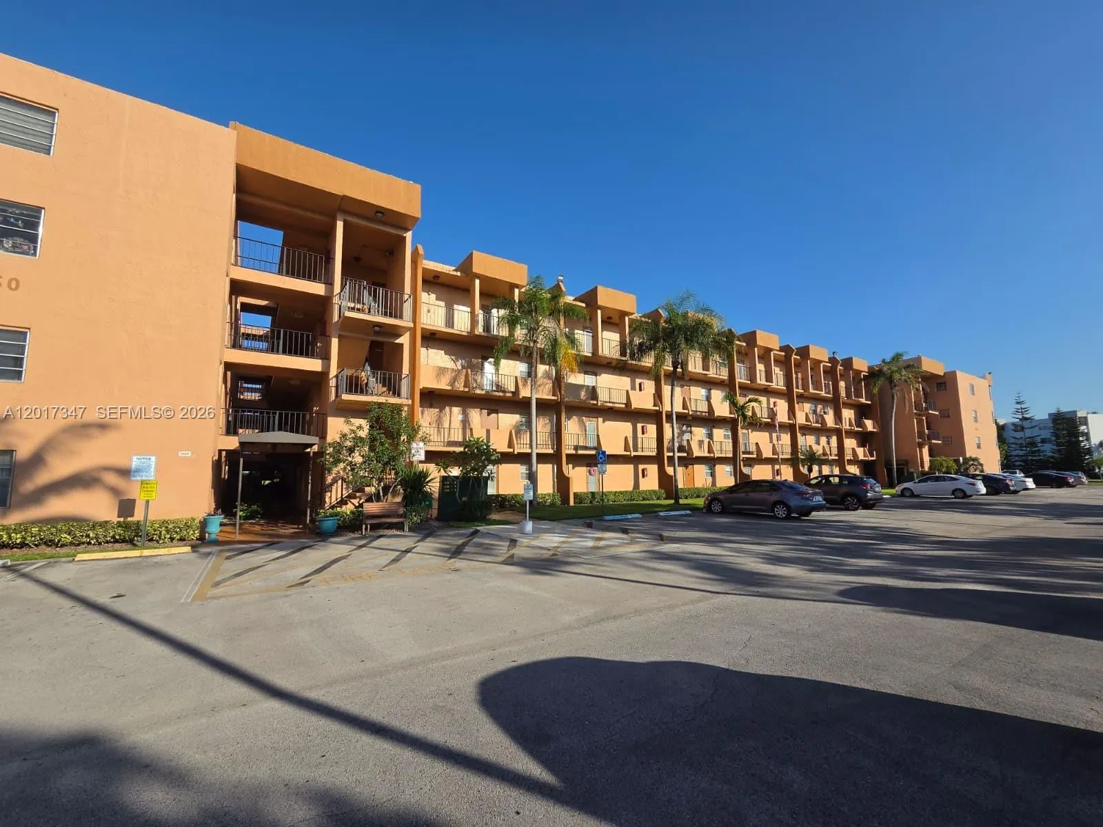 3050 E Sunrise Lakes Dr # 402, Sunrise FL 33322
