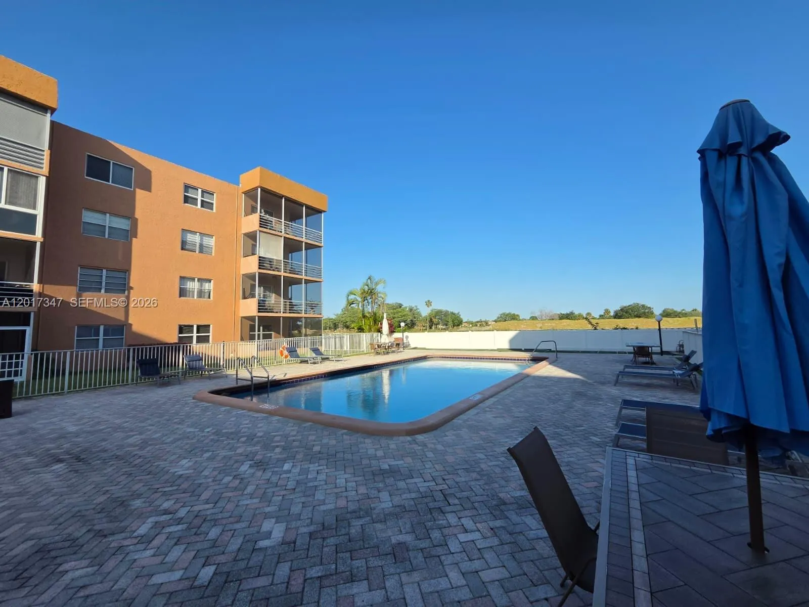 3050 E Sunrise Lakes Dr # 402, Sunrise FL 33322