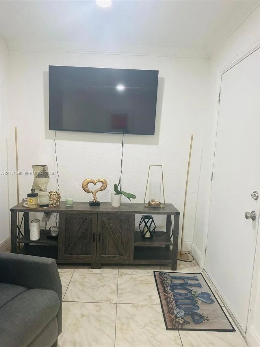 1 bath for sale at 3800 SW 102nd Ave # 206, Miami FL 33165