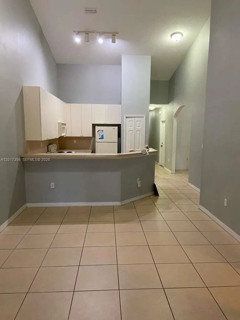 3244 NE 11th Dr, Homestead FL 33033