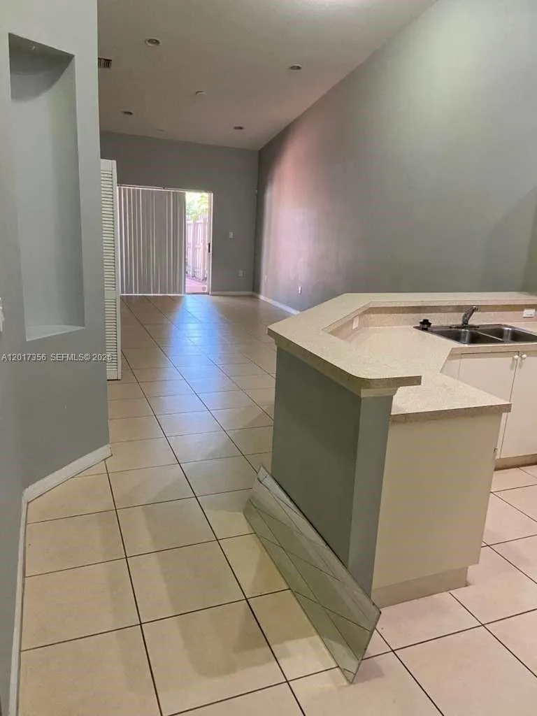 3244 NE 11th Dr, Homestead FL 33033