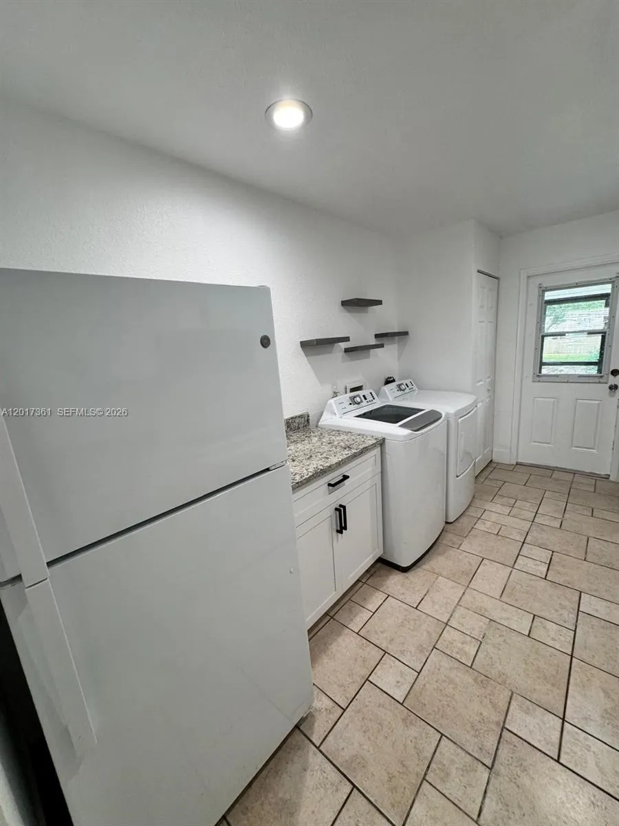 725 NorthLake Blvd # 4, Other City - In The State Of Florida FL 32701
