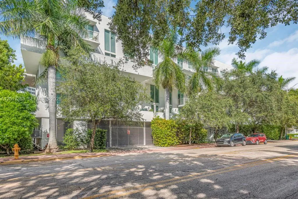 1428 West Ave # 206, Miami Beach FL 33139