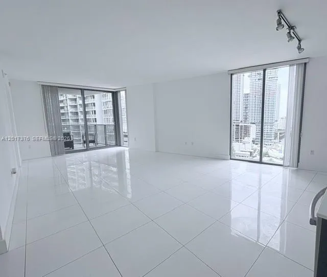 31 SE 6th St # 2001, Miami FL 33131