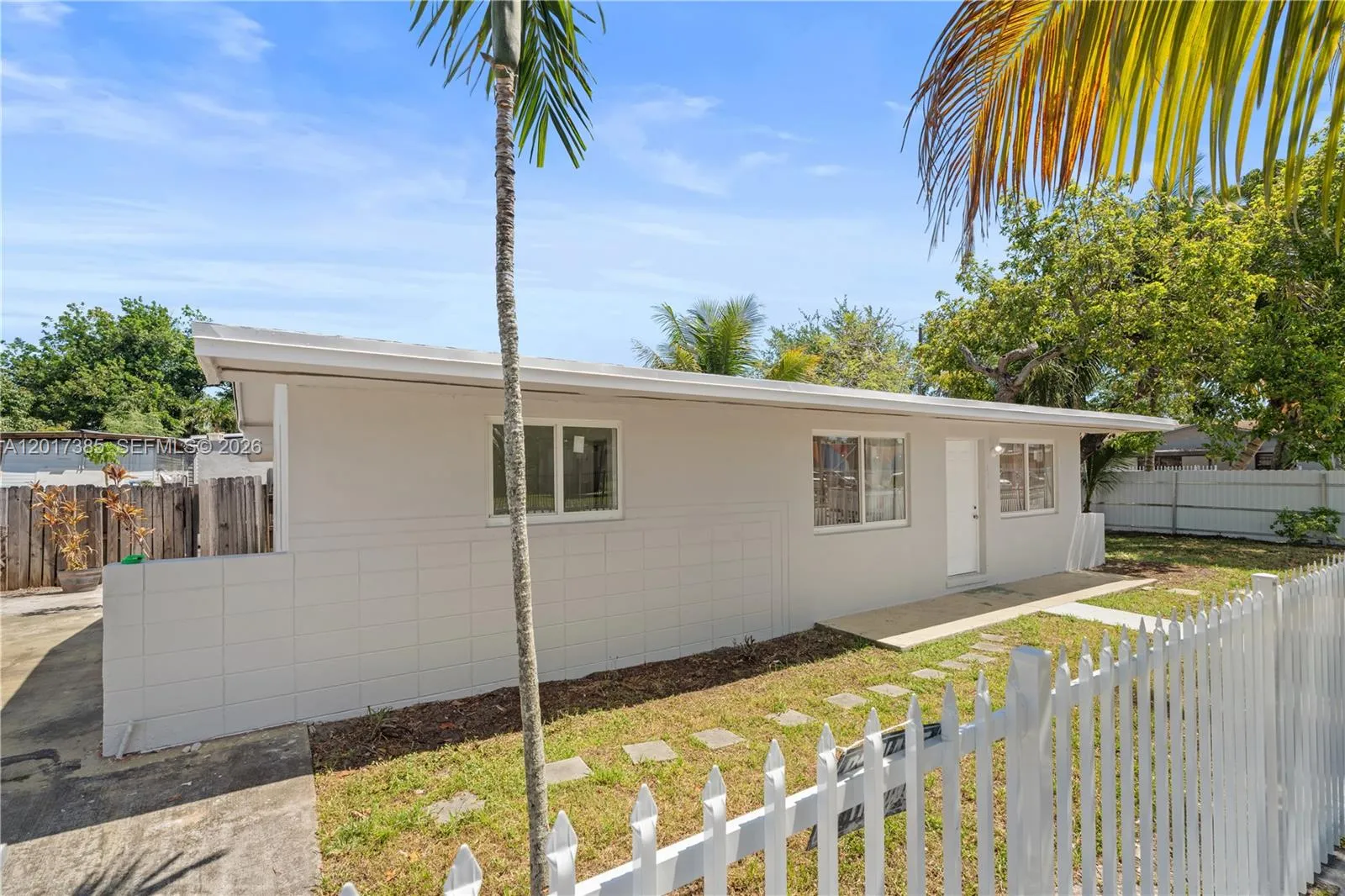 8400 NW 24th Ct, Miami FL 33147