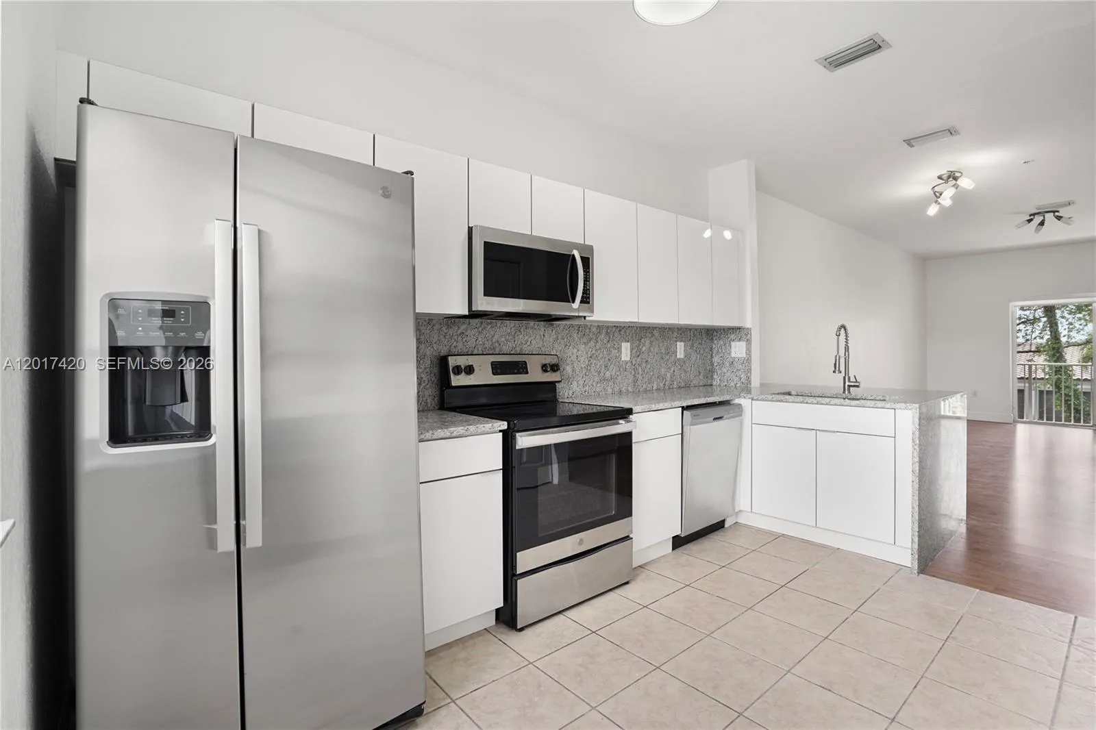 5610 NW 114th Pl # 205, Doral FL 33178