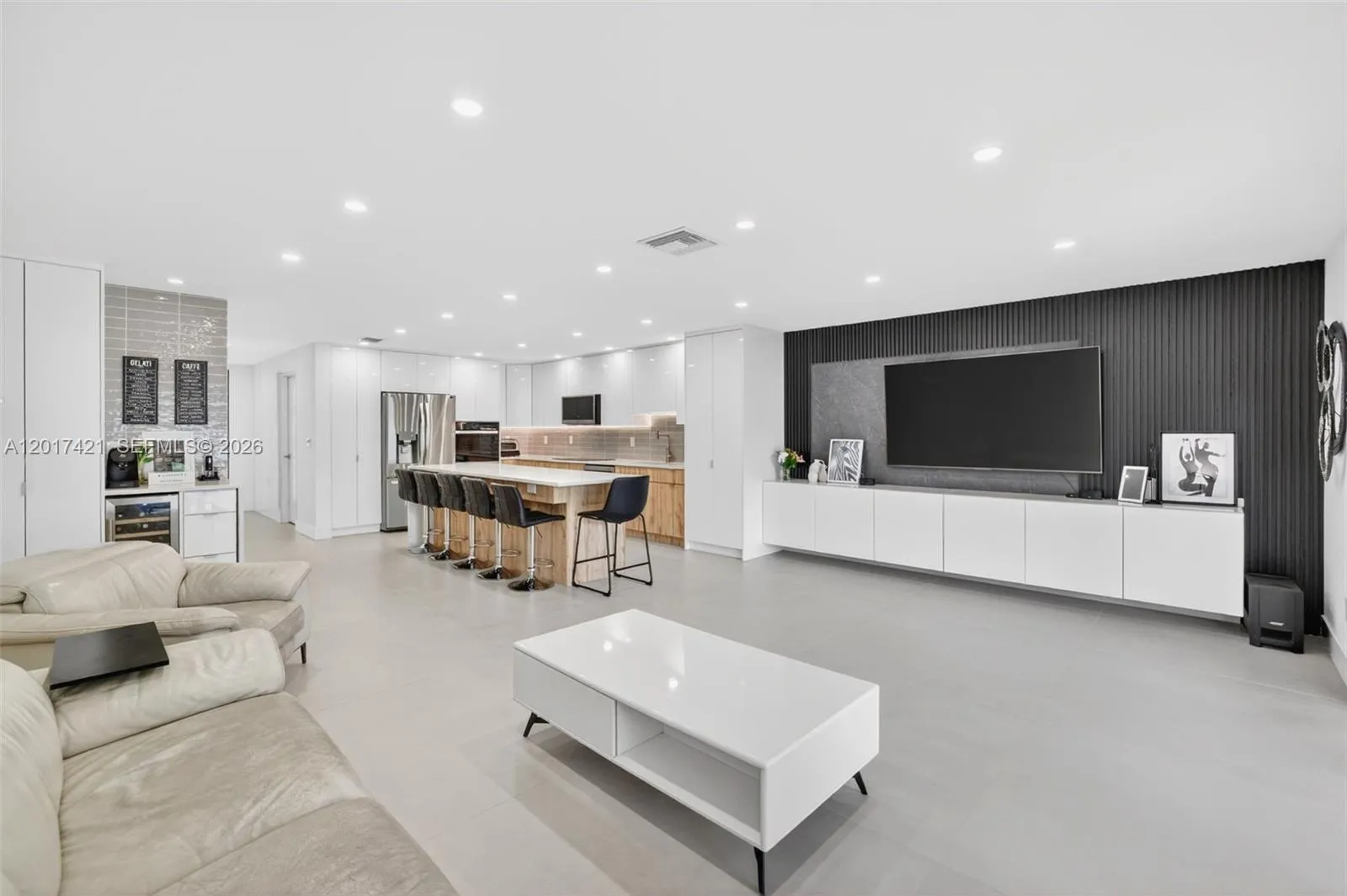 3848 Atlanta St, Hollywood FL 33021