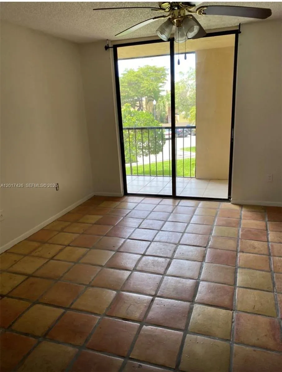 8035 SW 107th Ave # 203, Miami FL 33173
