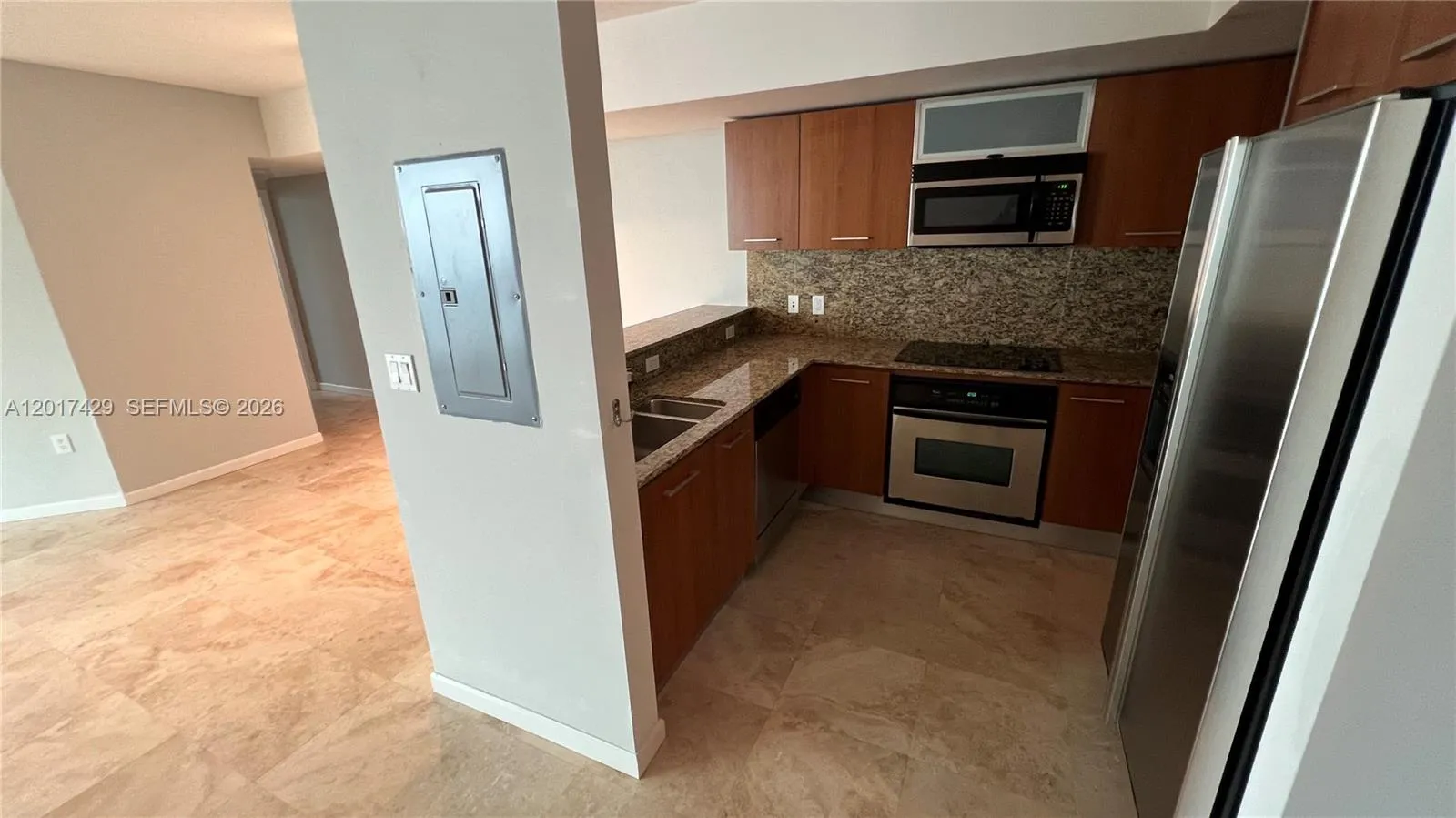 9055 SW 73rd Ct # 2007, Miami FL 33156