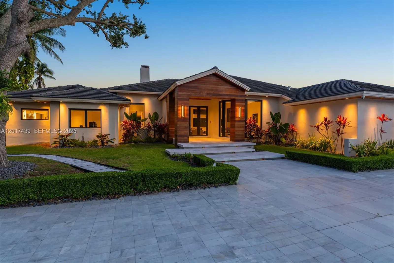 5 bedroom 3 bath for sale at 10040 SW 124th St, Miami FL 33176