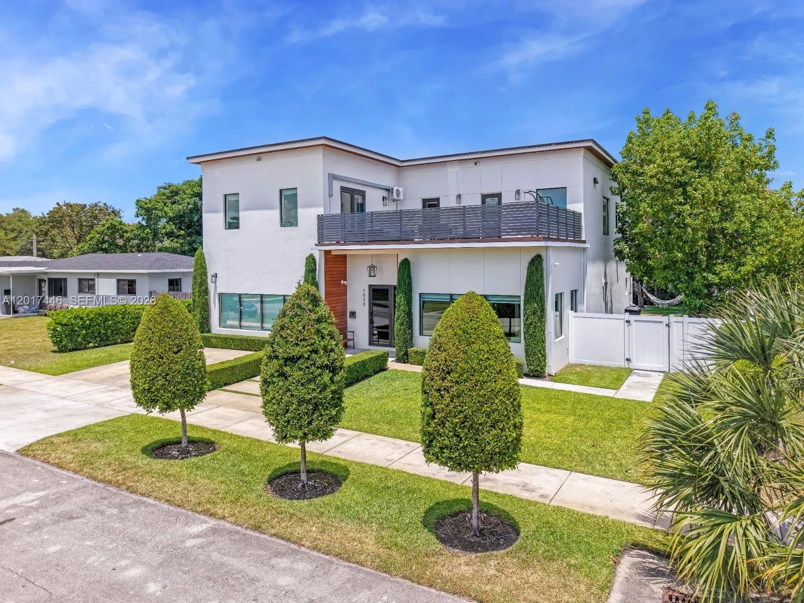 1025 NE 170th Ter, Miami FL 33162