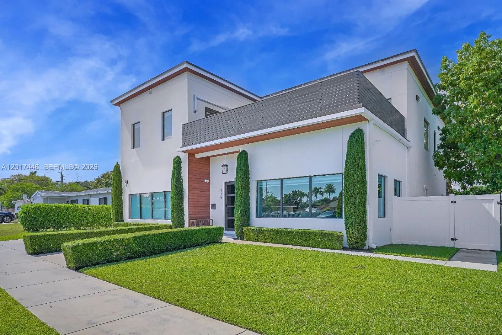 1025 NE 170th Ter, Miami FL 33162