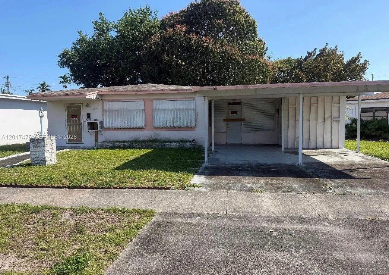 3 bedroom 2 bath for sale at 1410 NE 161st St, North Miami Beach FL 33162