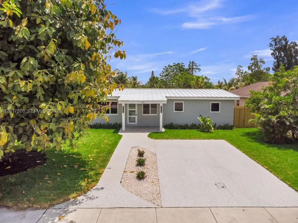 139 NW 12th Ave, Delray Beach FL 33444