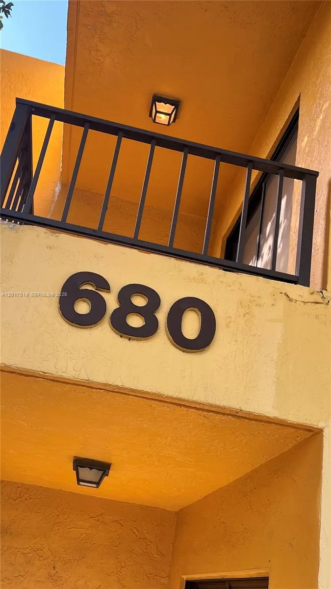 680 NW 114th Ave # 203, Sweetwater FL 33172
