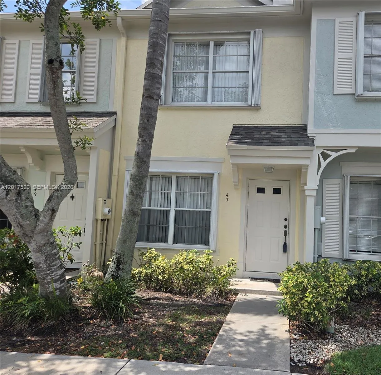 2 bedroom 1 bath for sale at 47 Simonton Cir, Weston FL 33326