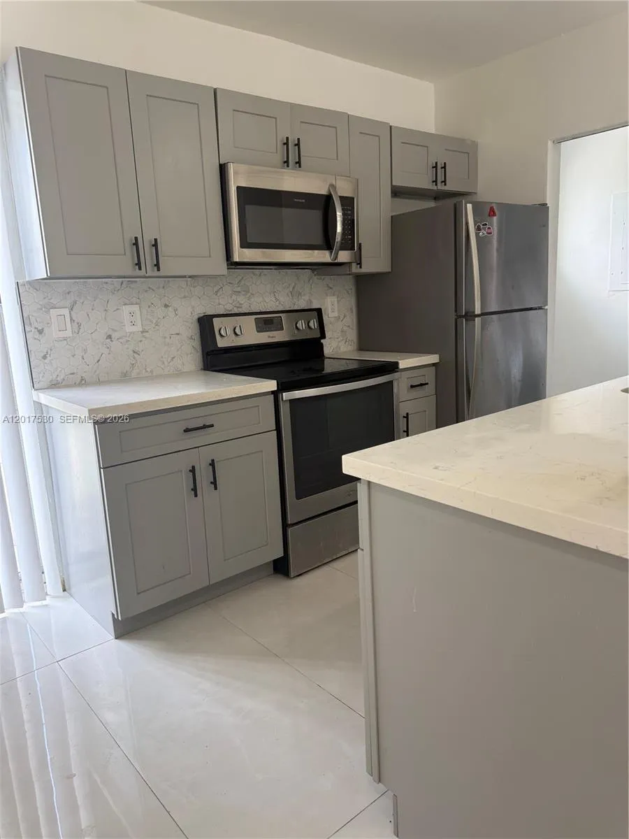 1321 NE 212th Ter, Miami FL 33179