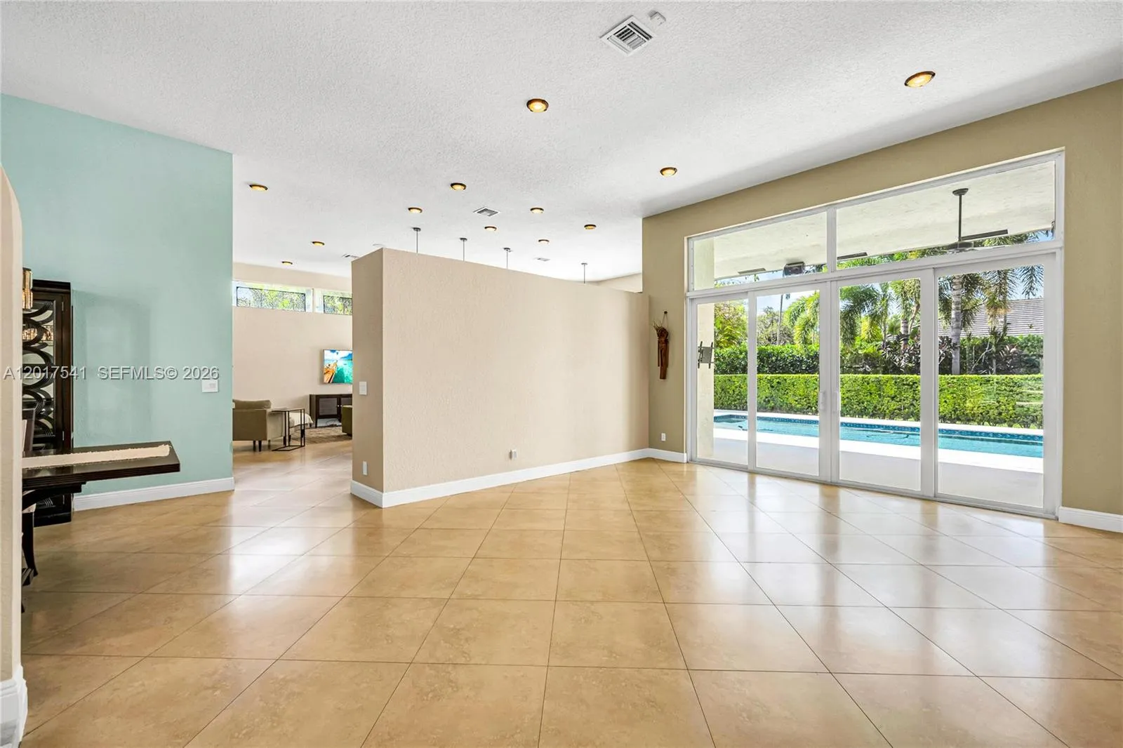 7944 SW 187 ST, Cutler Bay FL 33157