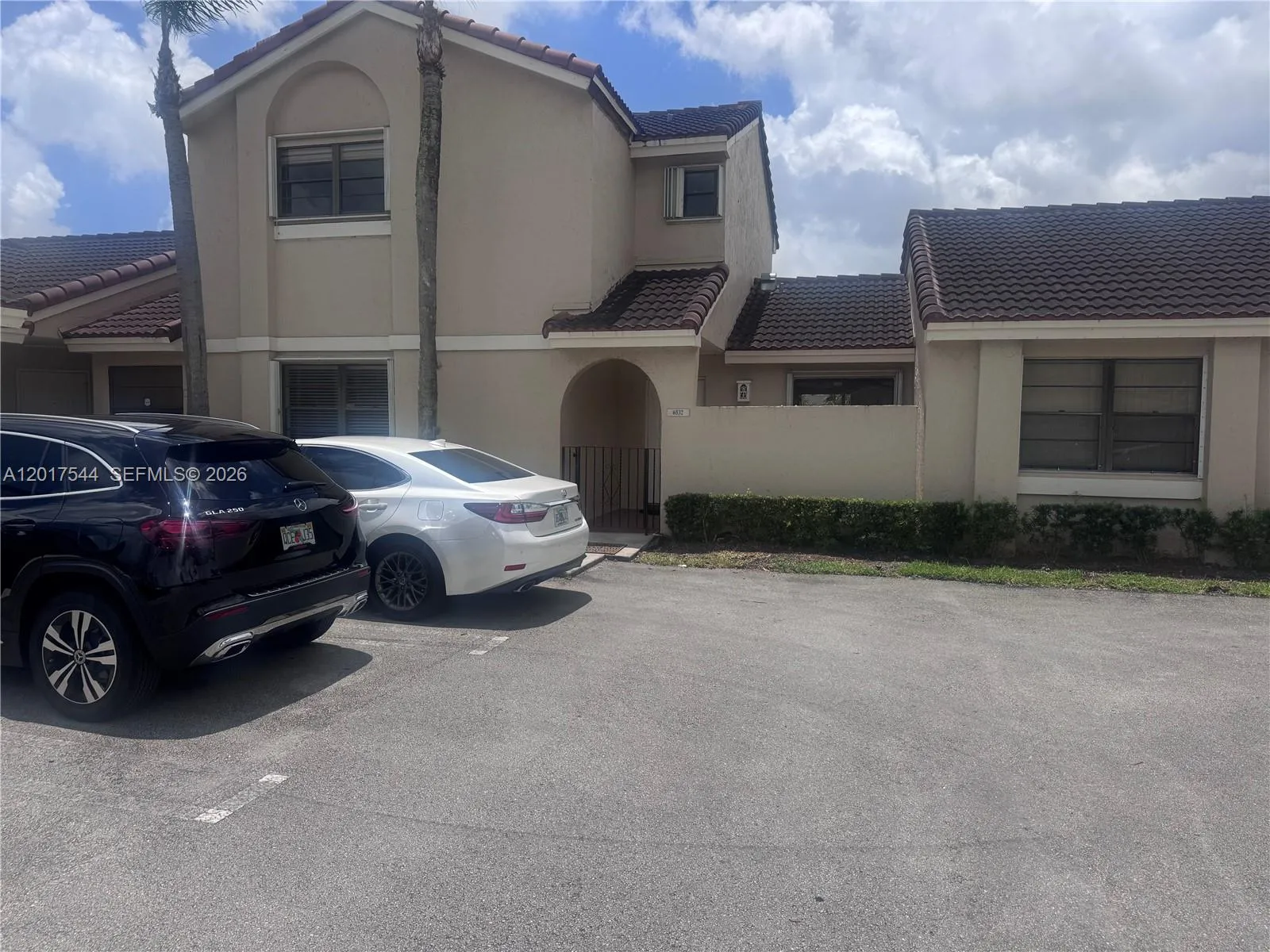 6532 NW 170th Ter, Hialeah FL 33015